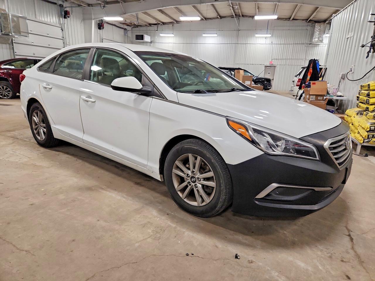 2016 Hyundai Sonata Se - Фото 4