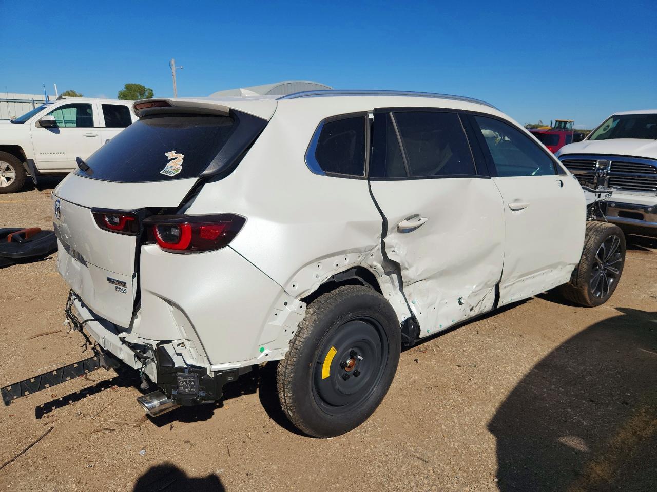 2024 Mazda Cx-50 Premium Plus - Image 3