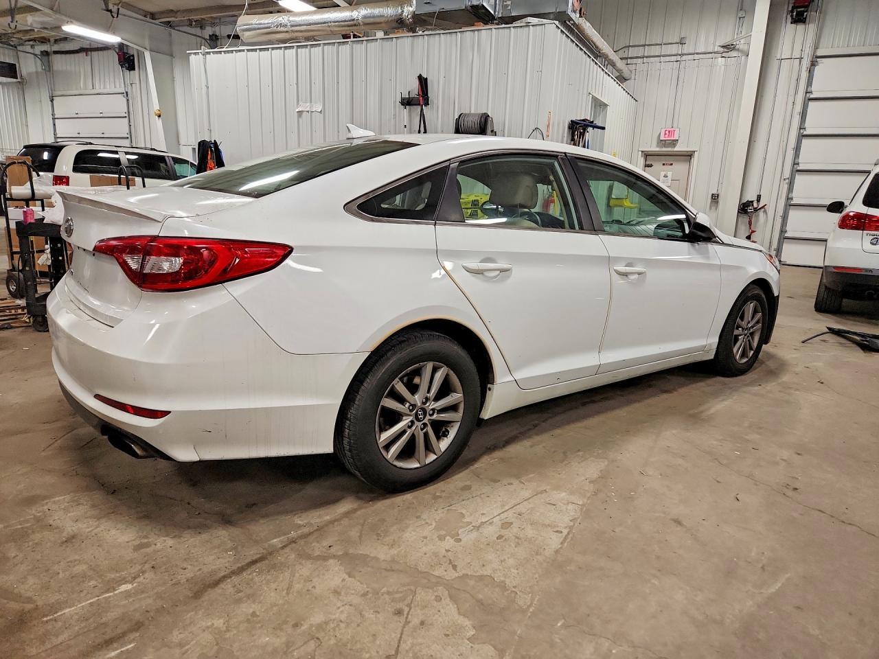 2016 Hyundai Sonata Se - Фото 3