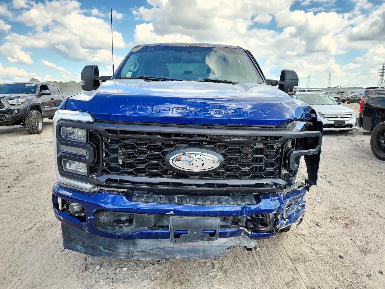 2026 Ford F250 Super Duty - Фото 5