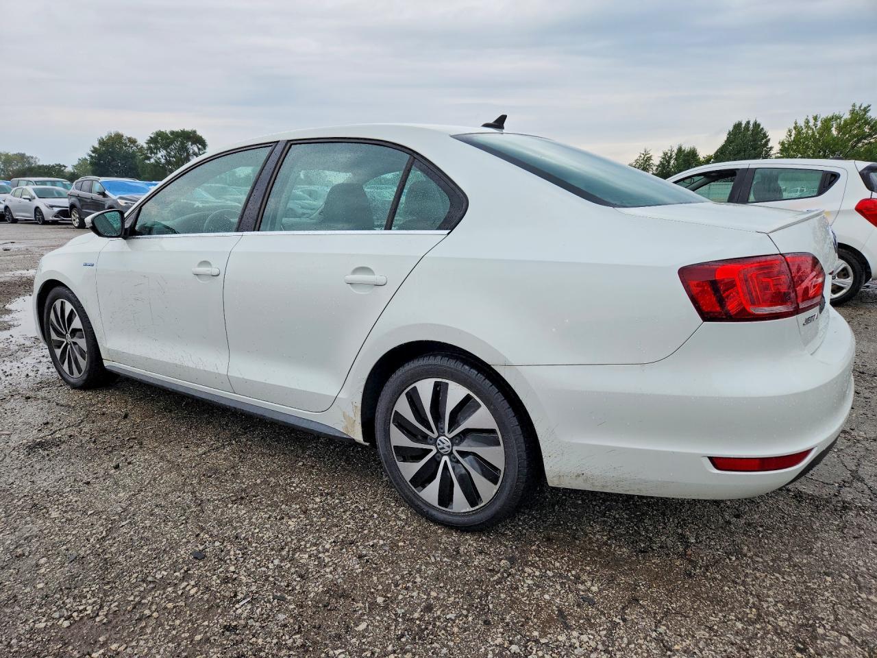 2013 Volkswagen Jetta Hybrid - Фото 2