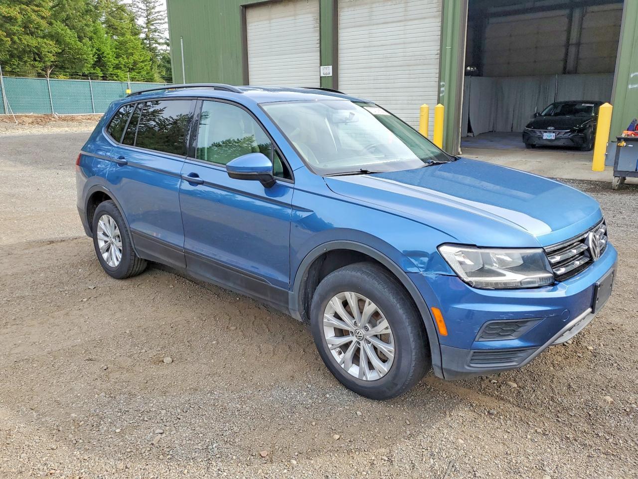 2020 Volkswagen Tiguan S - Фото 4