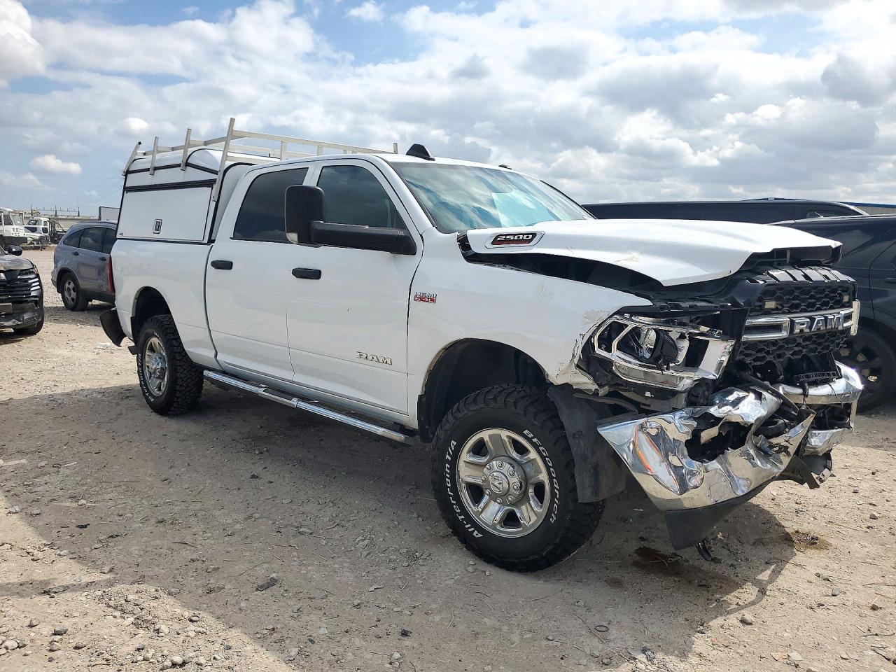 2022 Ram 2500 Tradesman - Фото 4