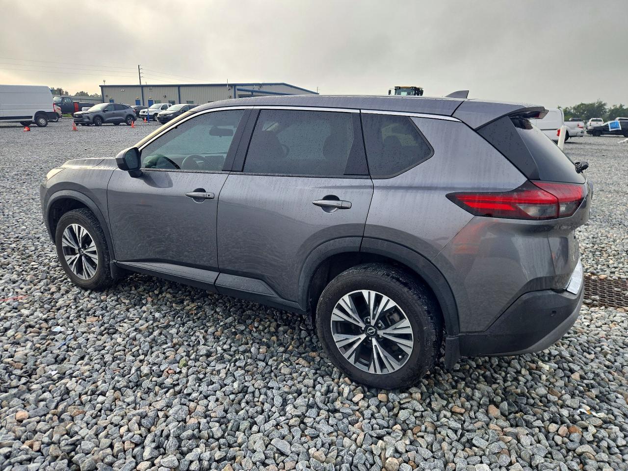 2023 Nissan Rogue Sv - Фото 2