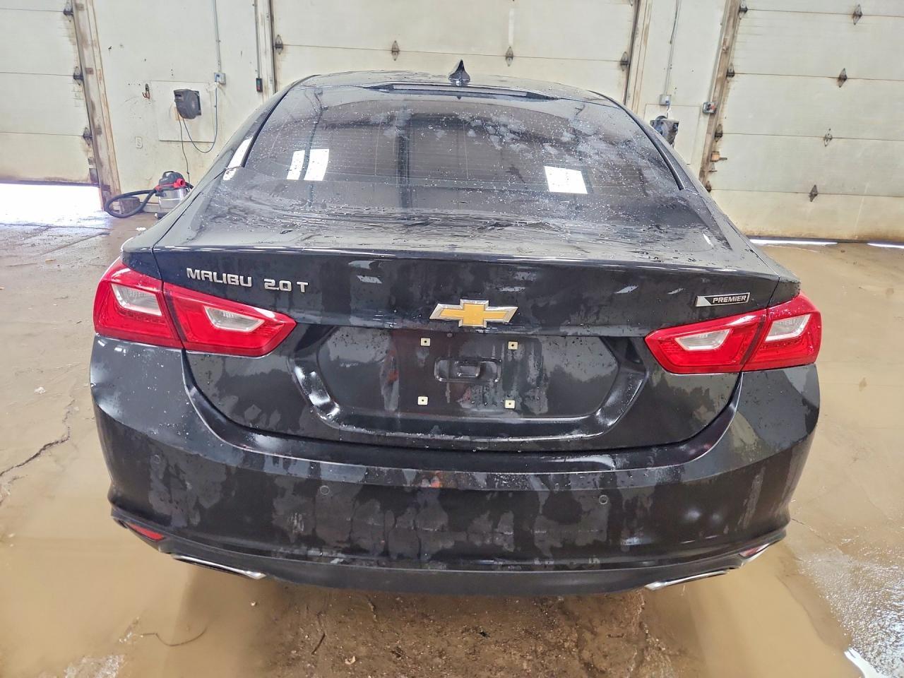 2018 Chevrolet Malibu Premier - Image 6