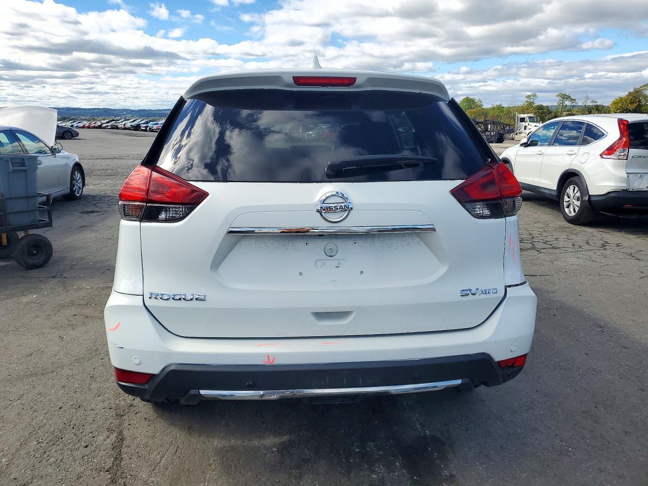 2017 Nissan Rogue S - Фото 6