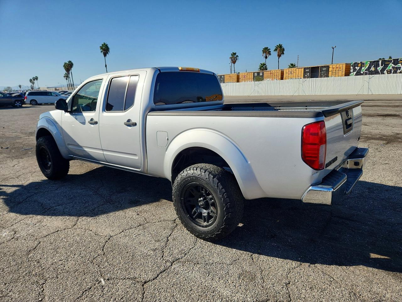 2013 Nissan Frontier Sv - Image 2