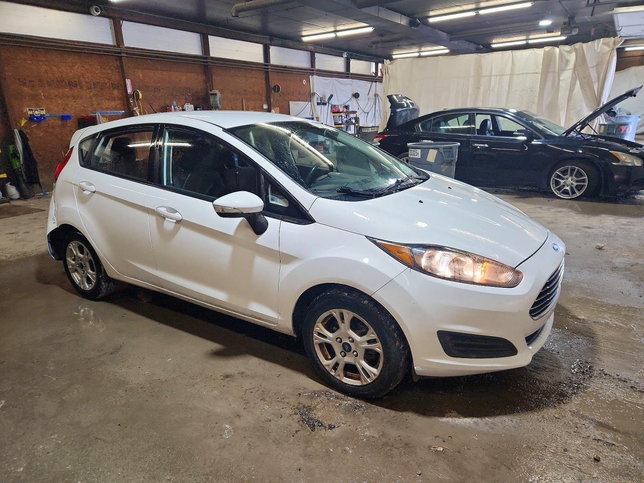 2014 Ford Fiesta Se - Image 4