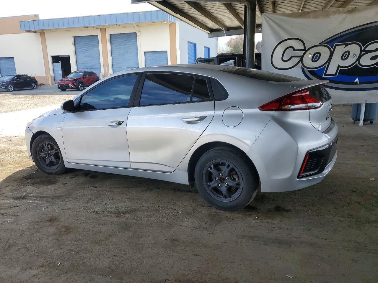 2018 Hyundai Ioniq Blue - Фото 2