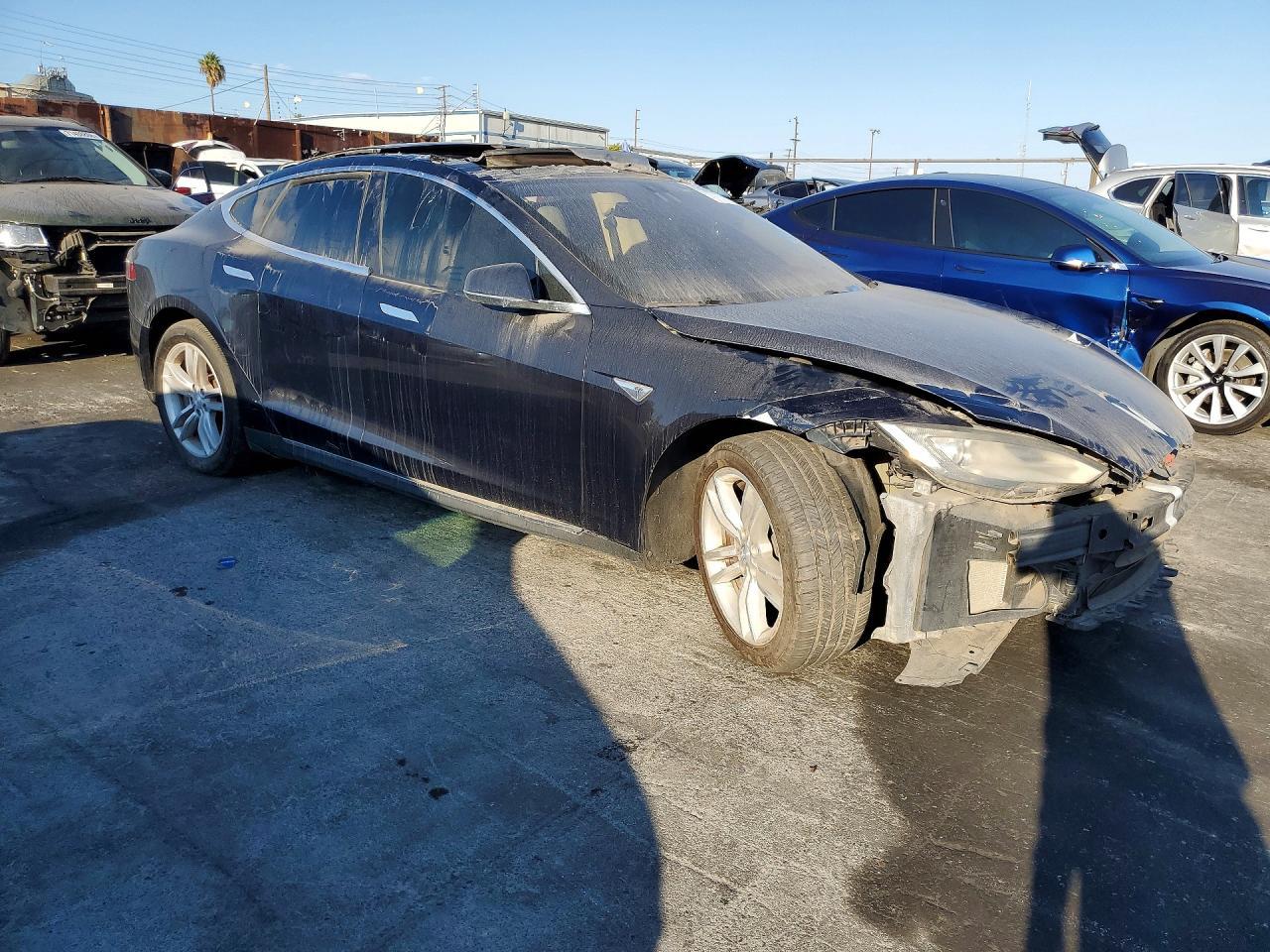 2014 Tesla Model S - Image 4