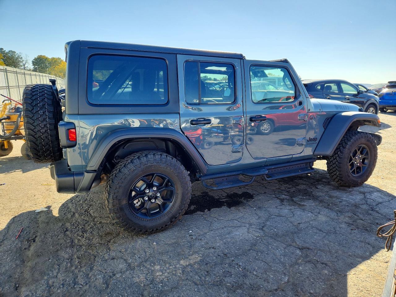 2026 Jeep Wrangler Sport - Фото 3
