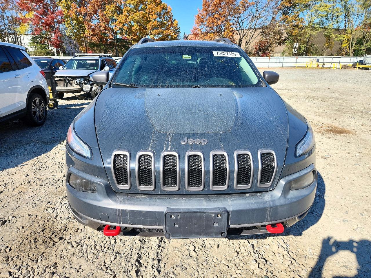 2017 Jeep Cherokee Trailhawk - Image 5