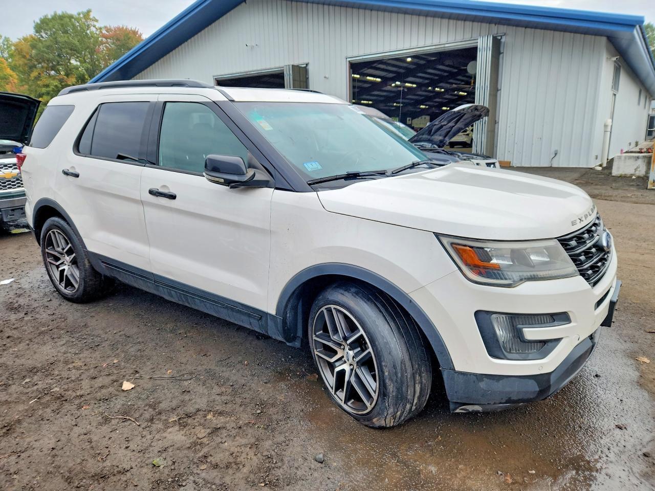 2016 Ford Explorer Sport - Image 4