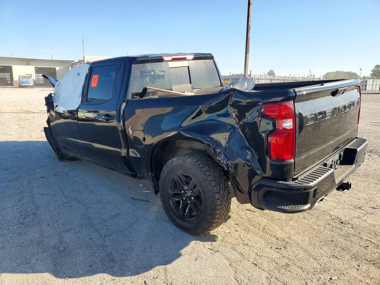 2022 Chevrolet Silverado K1500 Lt Trail Boss - Фото 2