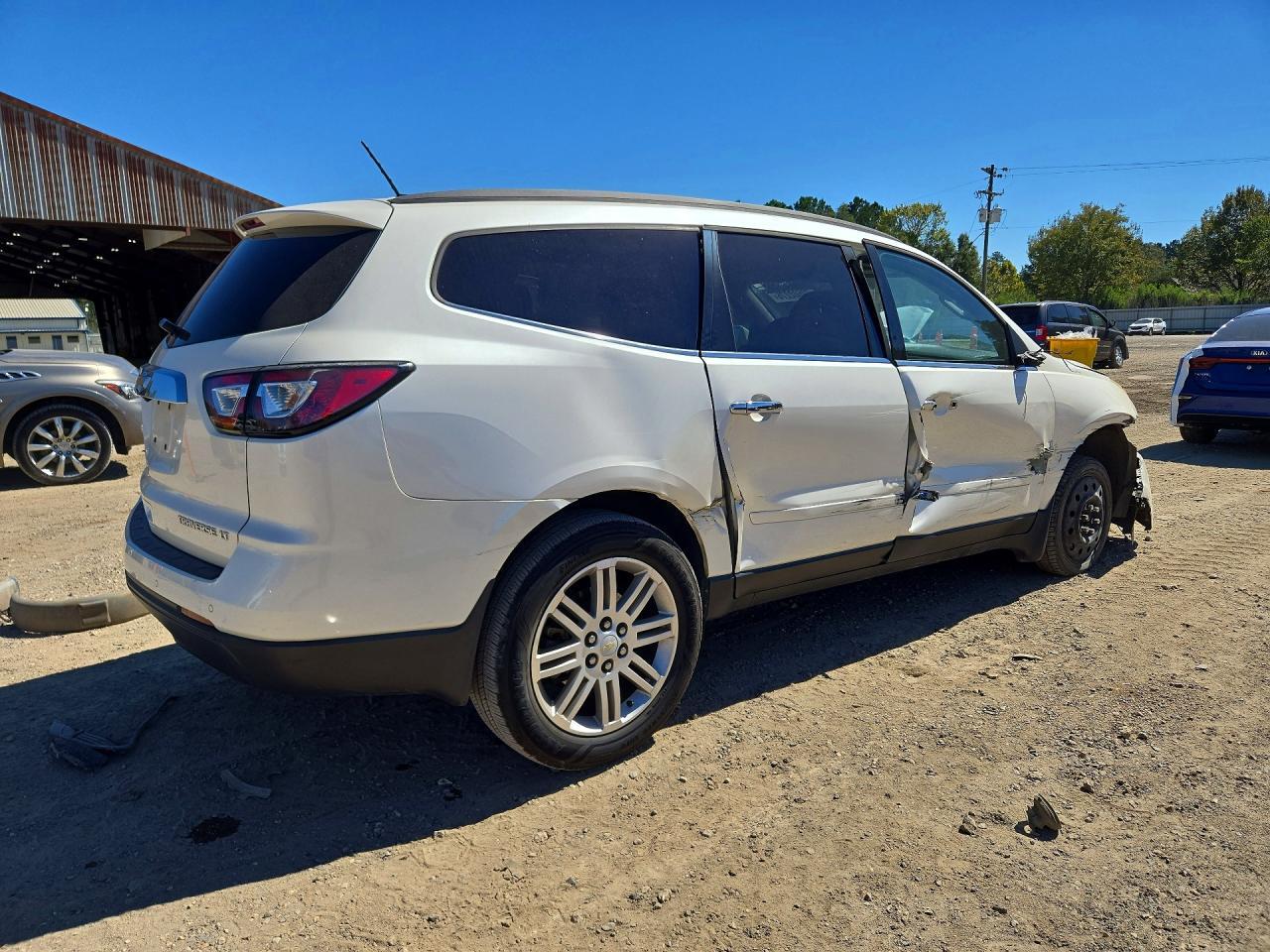 2014 Chevrolet Traverse Lt - Image 3