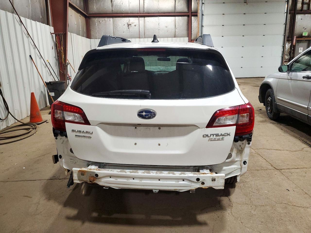 2017 Subaru Outback 2.5I Premium - Фото 6