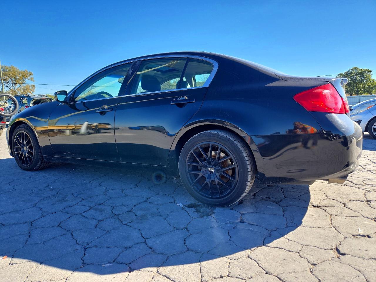 2010 Infiniti G37 Sedan Base - Image 2
