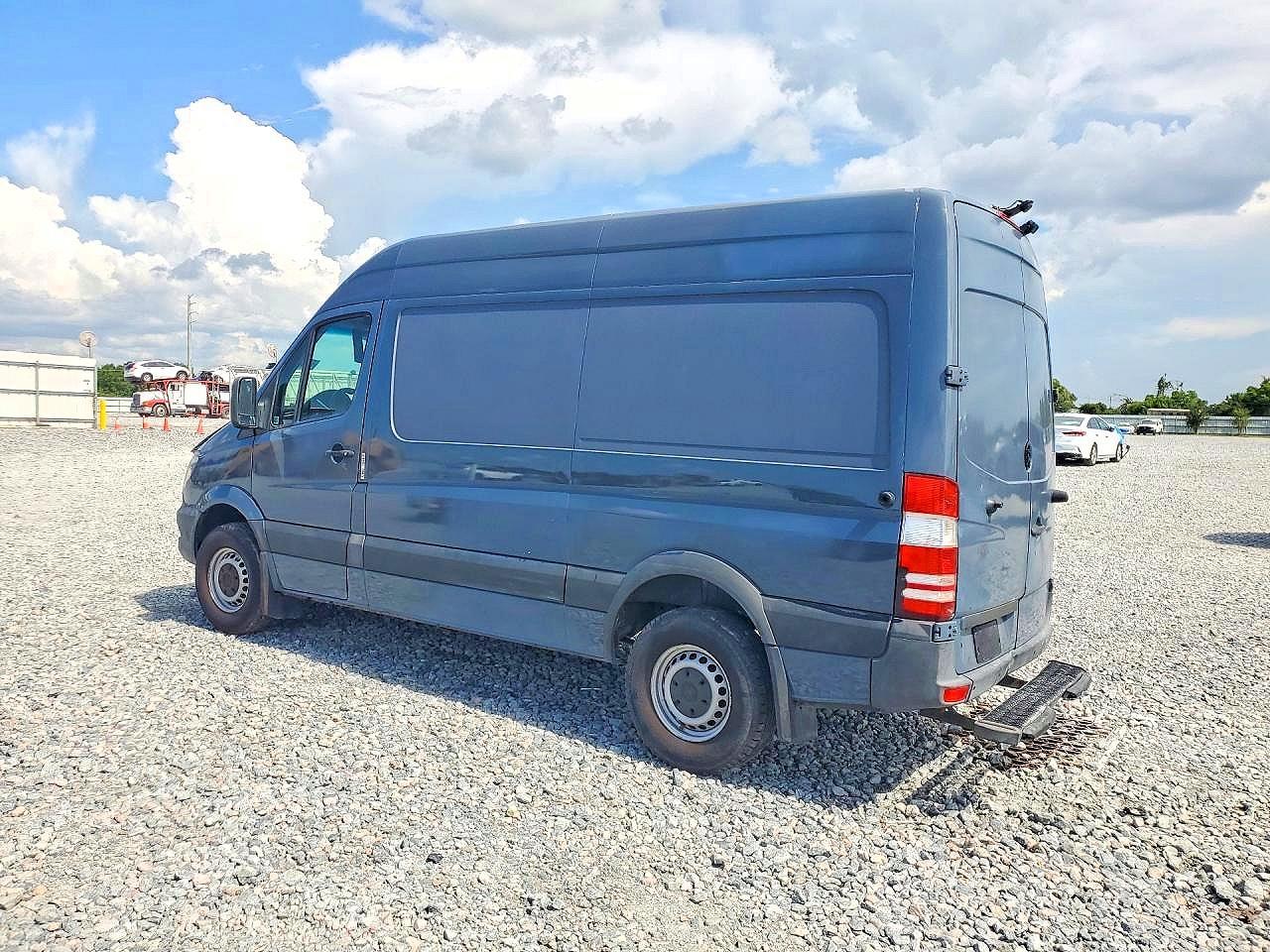 2018 Mercedes-Benz Sprinter 2500 - Фото 2
