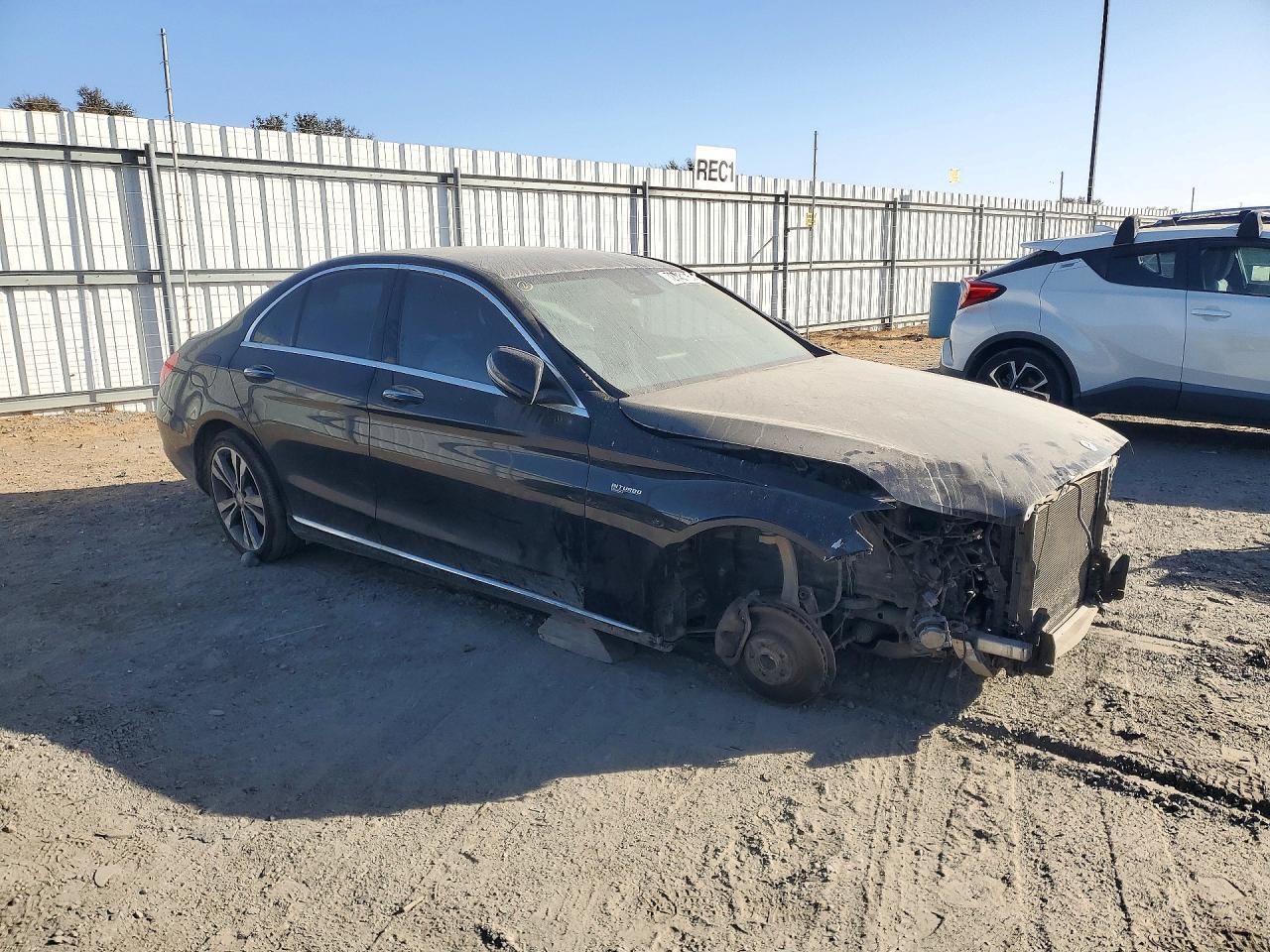 2016 Mercedes-Benz C 300 - Фото 4