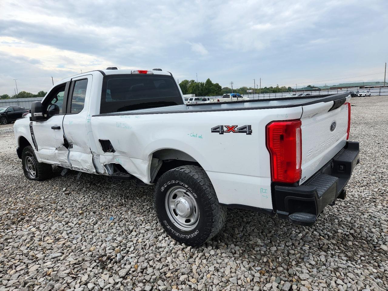 2024 Ford F250 Super Duty - Image 2