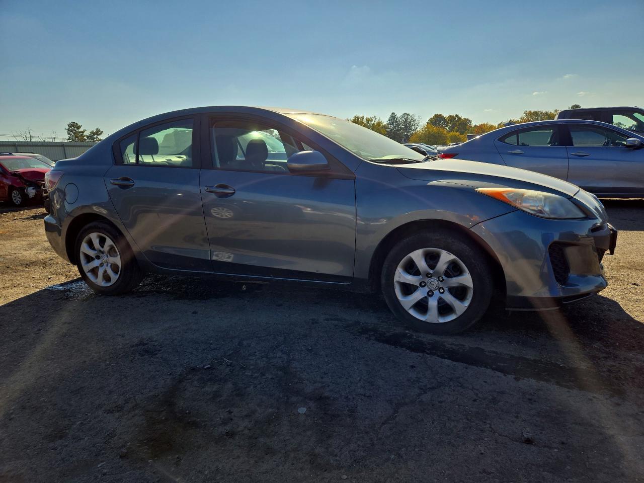 2012 Mazda 3 I - Image 4