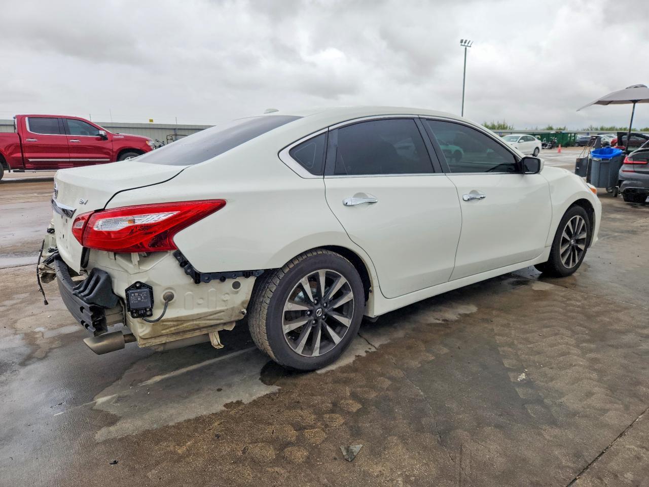 2017 Nissan Altima 2.5 Sv - Image 3