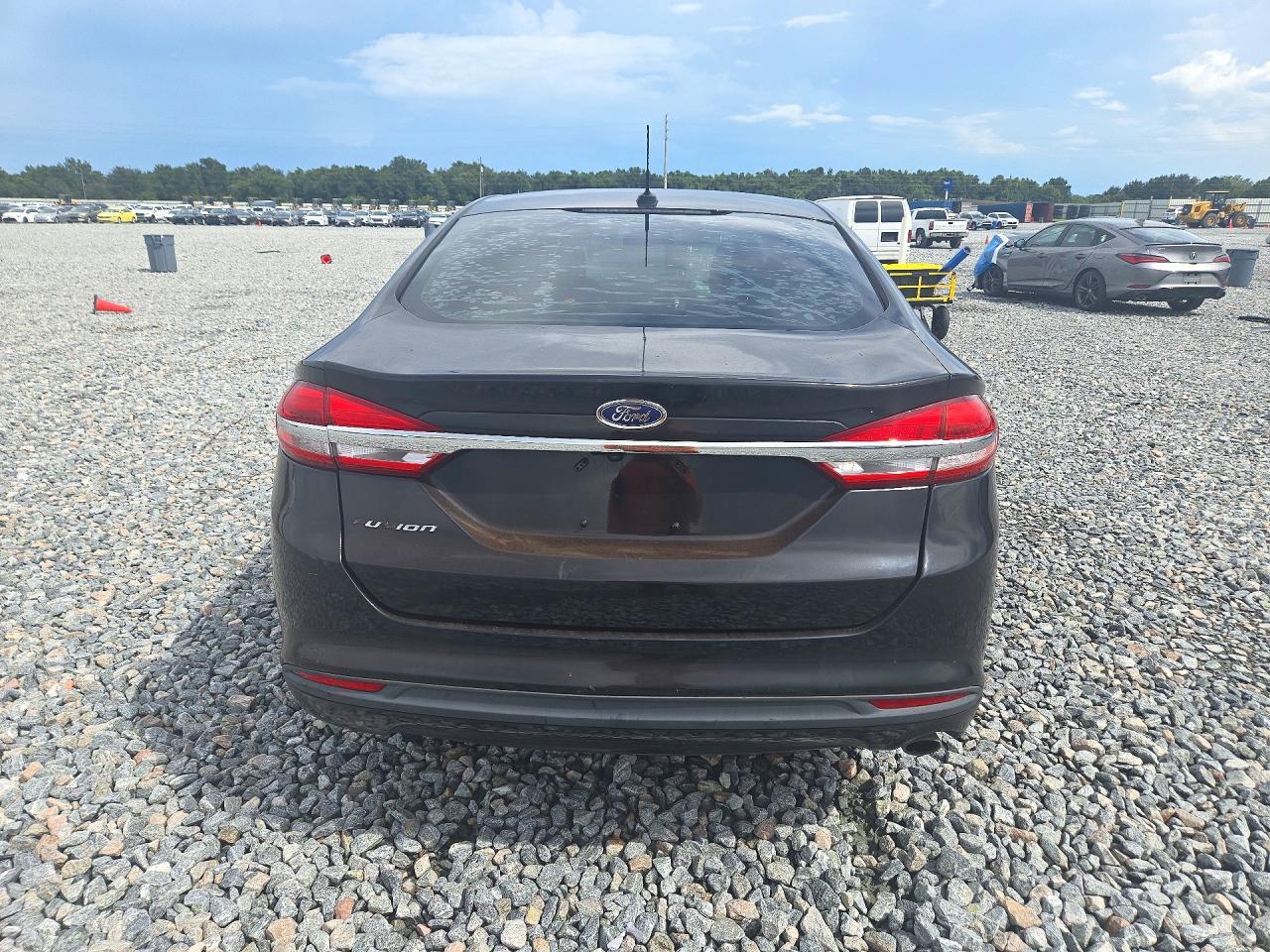 2018 Ford Fusion S - Фото 6