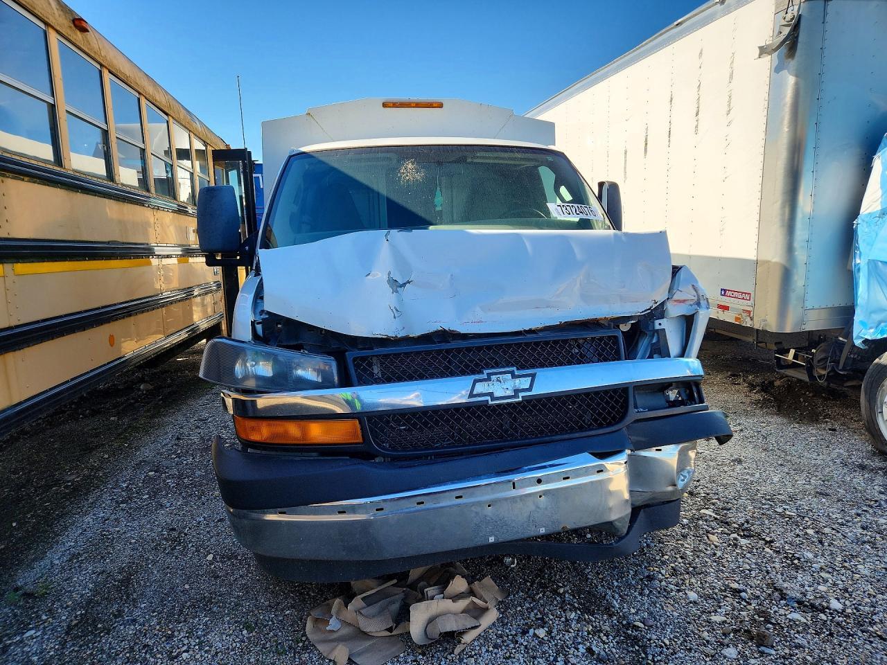 2017 Chevrolet Express G3500 - Фото 5
