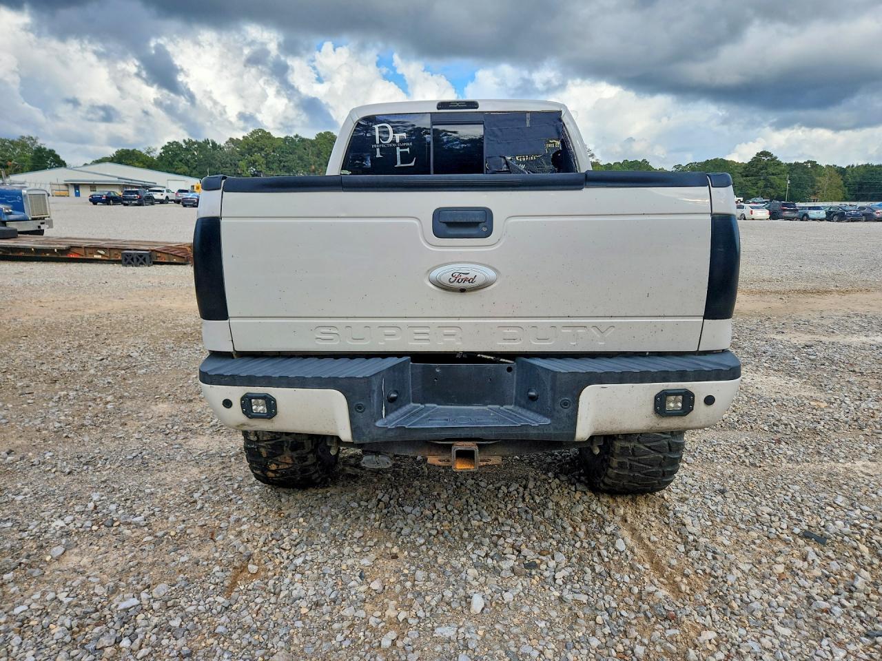 2016 Ford F250 Super Duty - Image 6