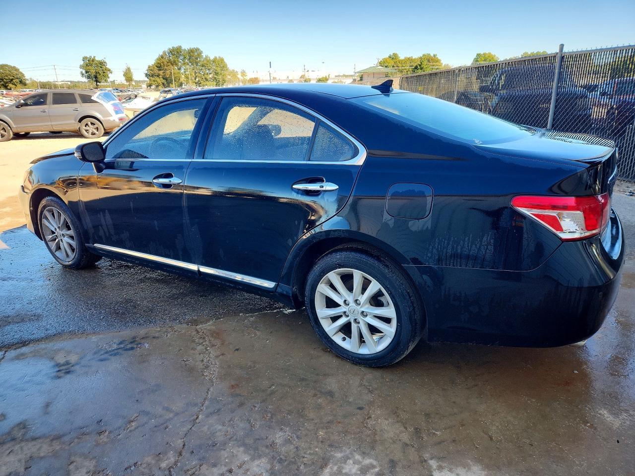 2011 Lexus Es 350 - Фото 2