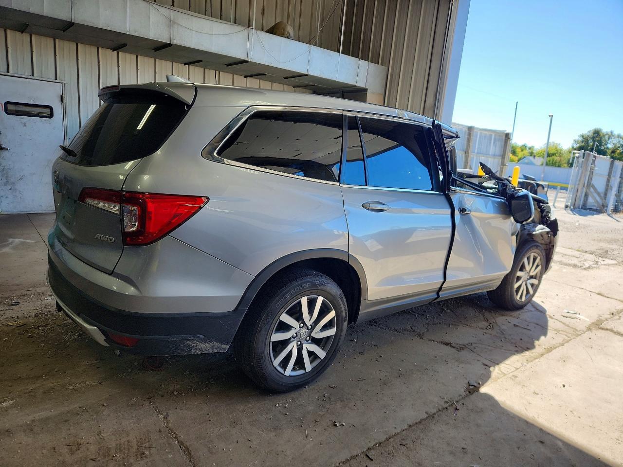 2019 Honda Pilot Ex - Image 3