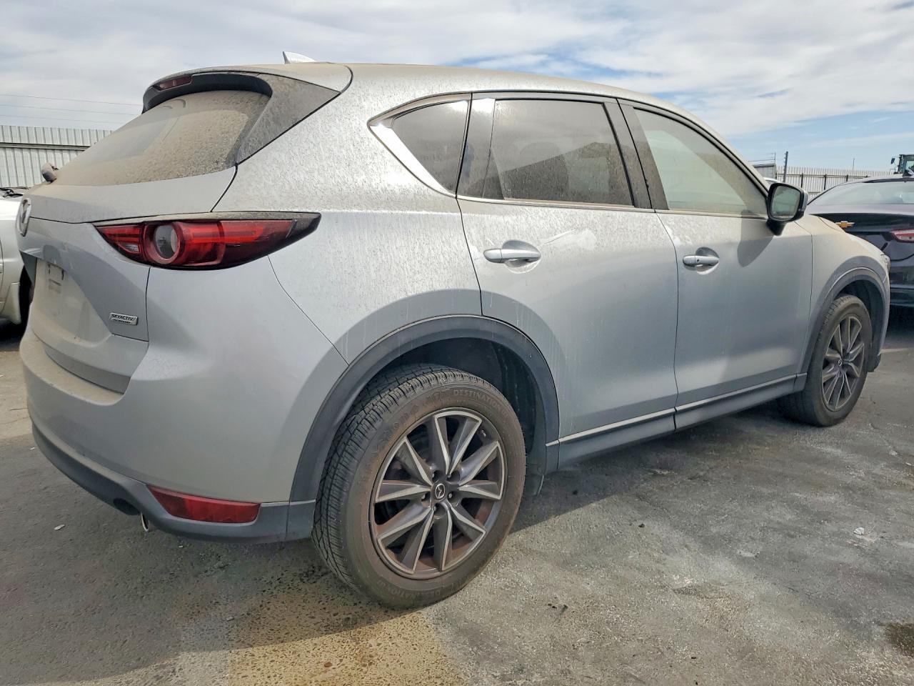2018 Mazda Cx-5 Grand Touring - Image 3