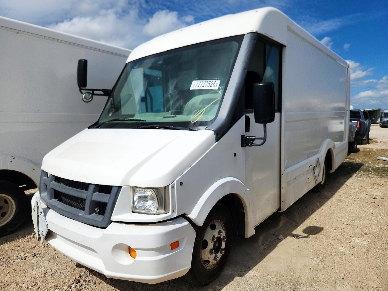 2016 Isuzu Npr - Delivery Van