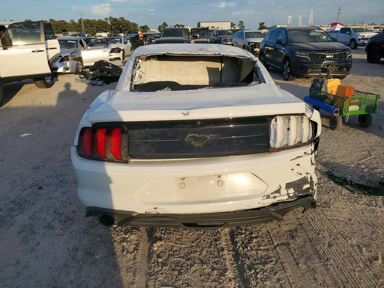 2018 Ford Mustang - Фото 6