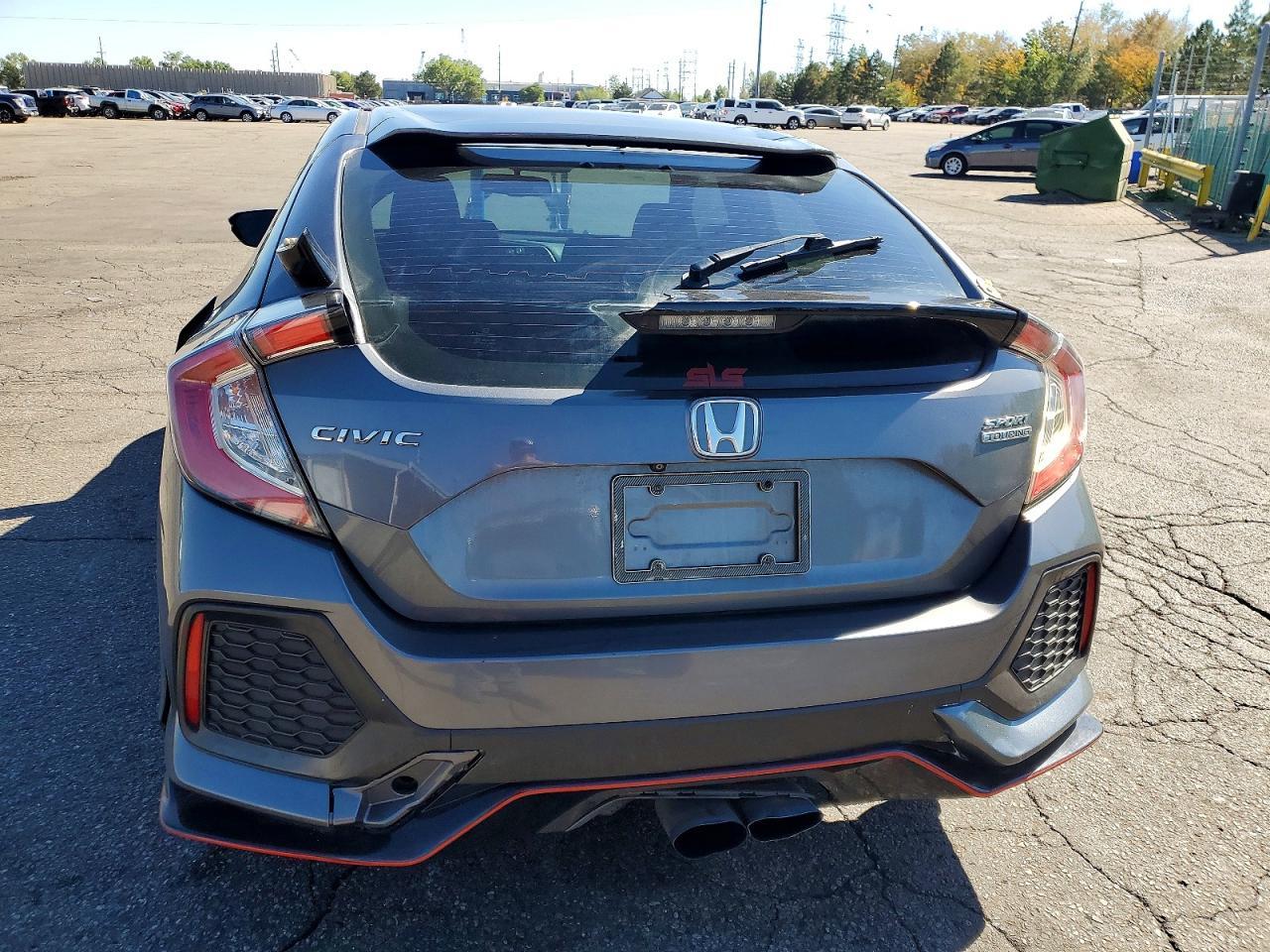 2018 Honda Civic Sport Touring - Фото 6