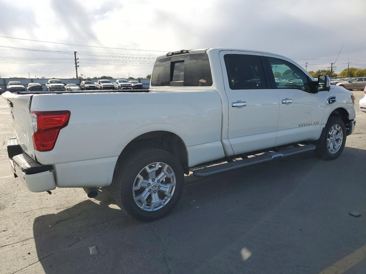 2016 Nissan Titan Xd Sl - Фото 3