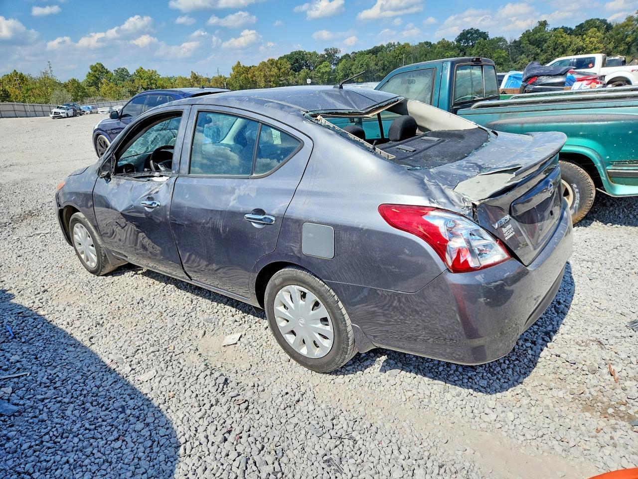 2017 Nissan Versa 1.6 S Plus - Фото 2