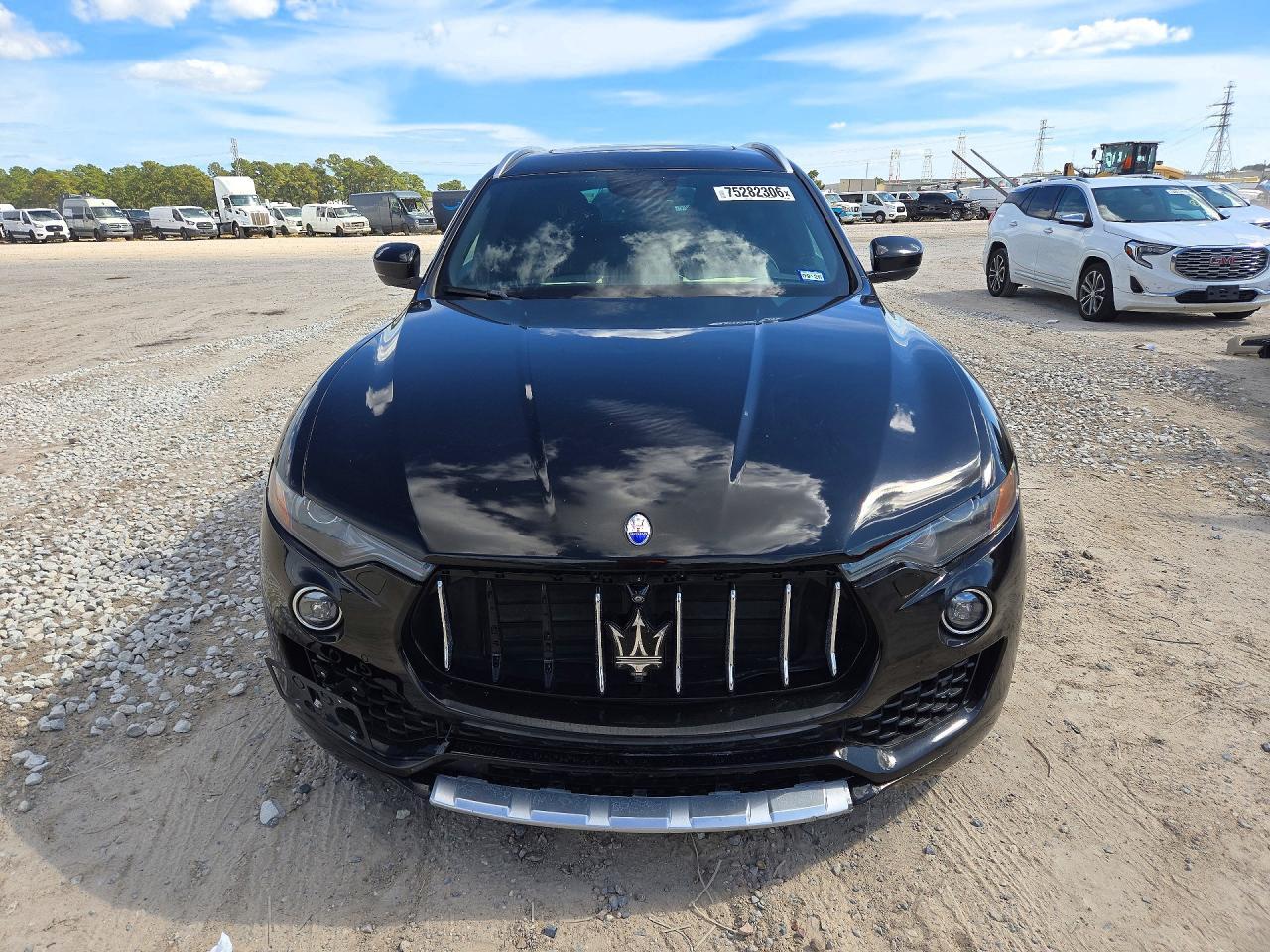 2017 Maserati Levante S Luxury - Image 5