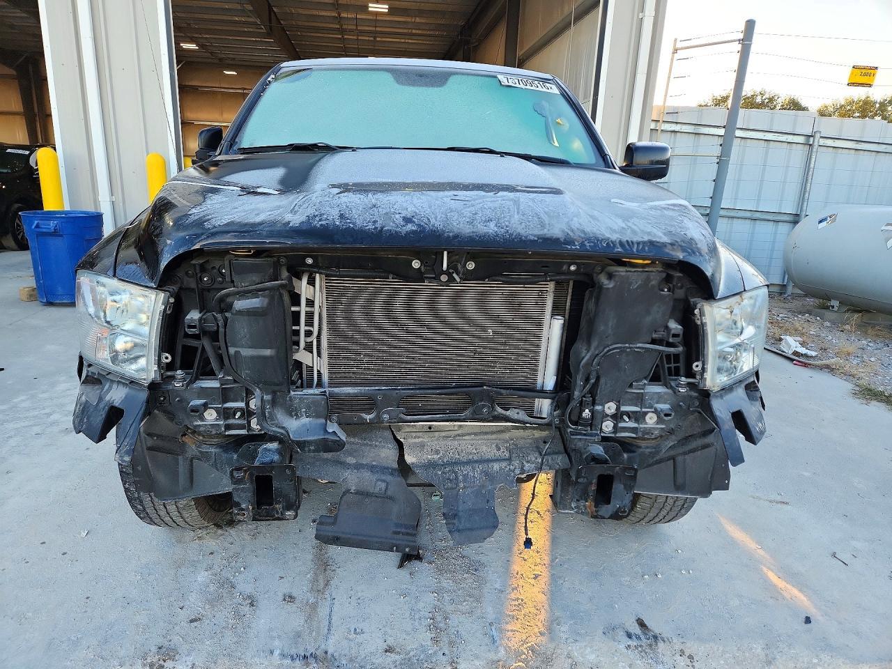 2024 Ram 1500 Classic Slt/Warlock - Фото 5