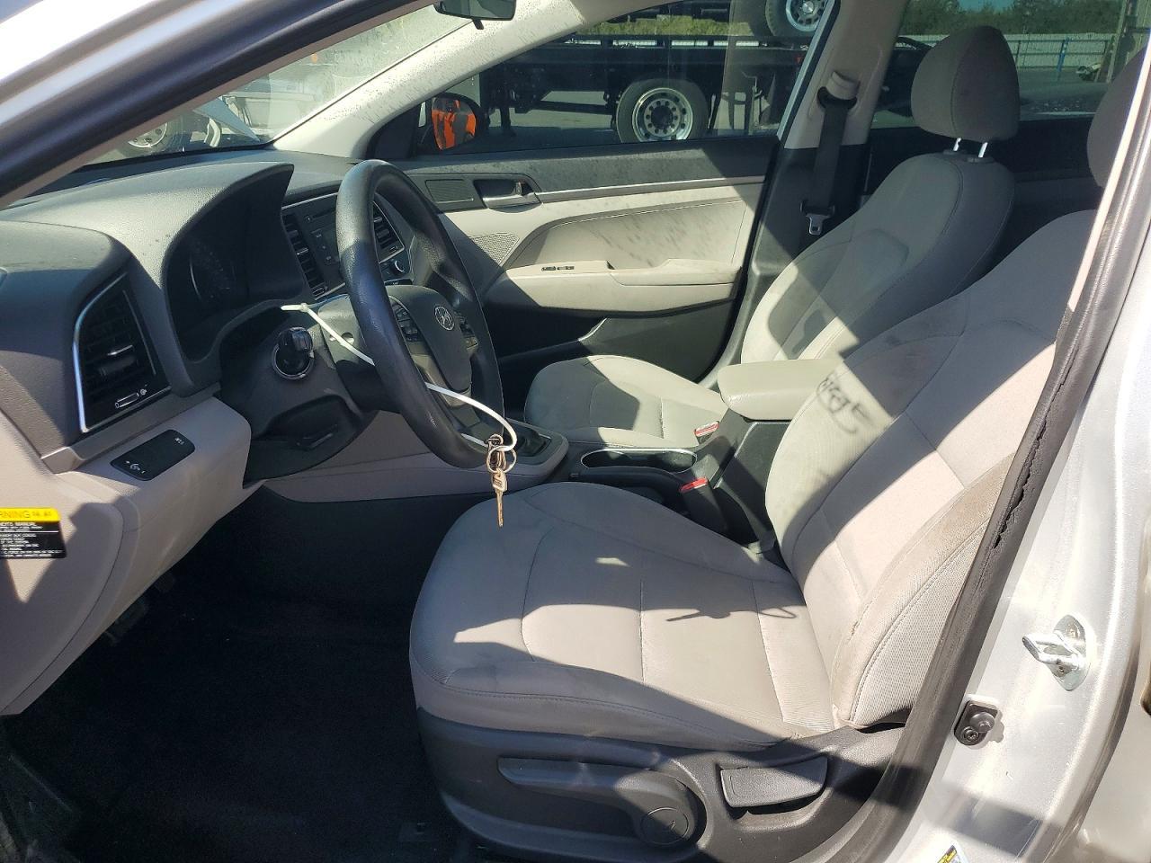 2017 Hyundai Elantra Se - Image 7