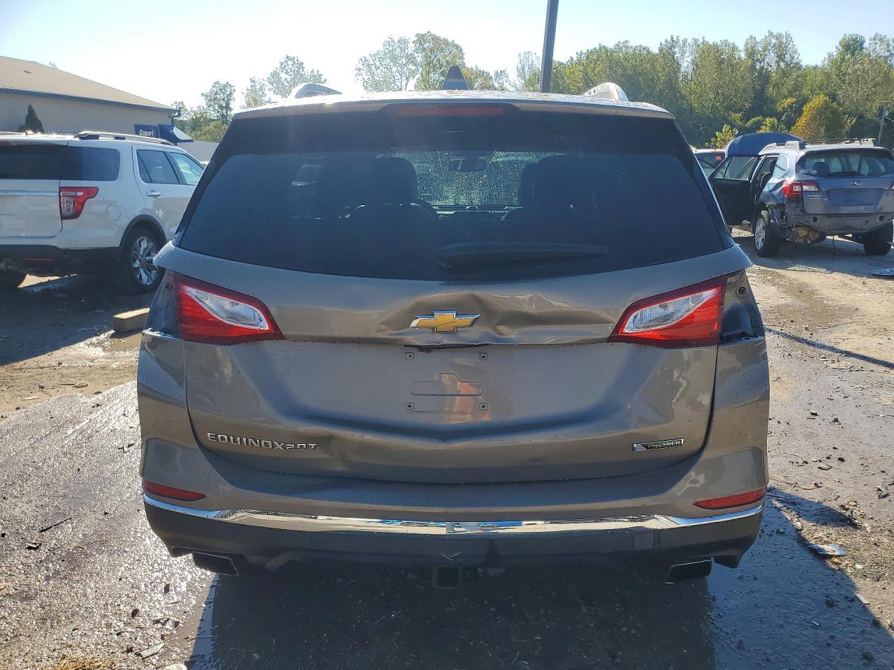 2018 Chevrolet Equinox Premier - Image 6
