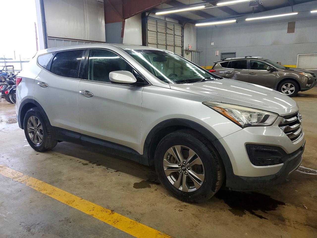 2016 Hyundai Santa Fe Sport 2.4L - Фото 4