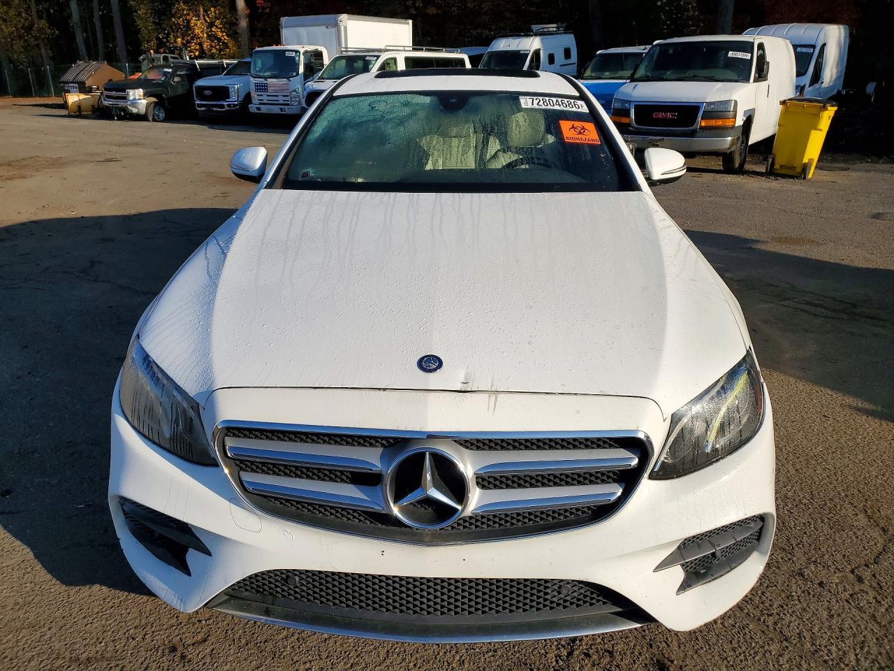 2017 Mercedes-Benz E 300 - Фото 5