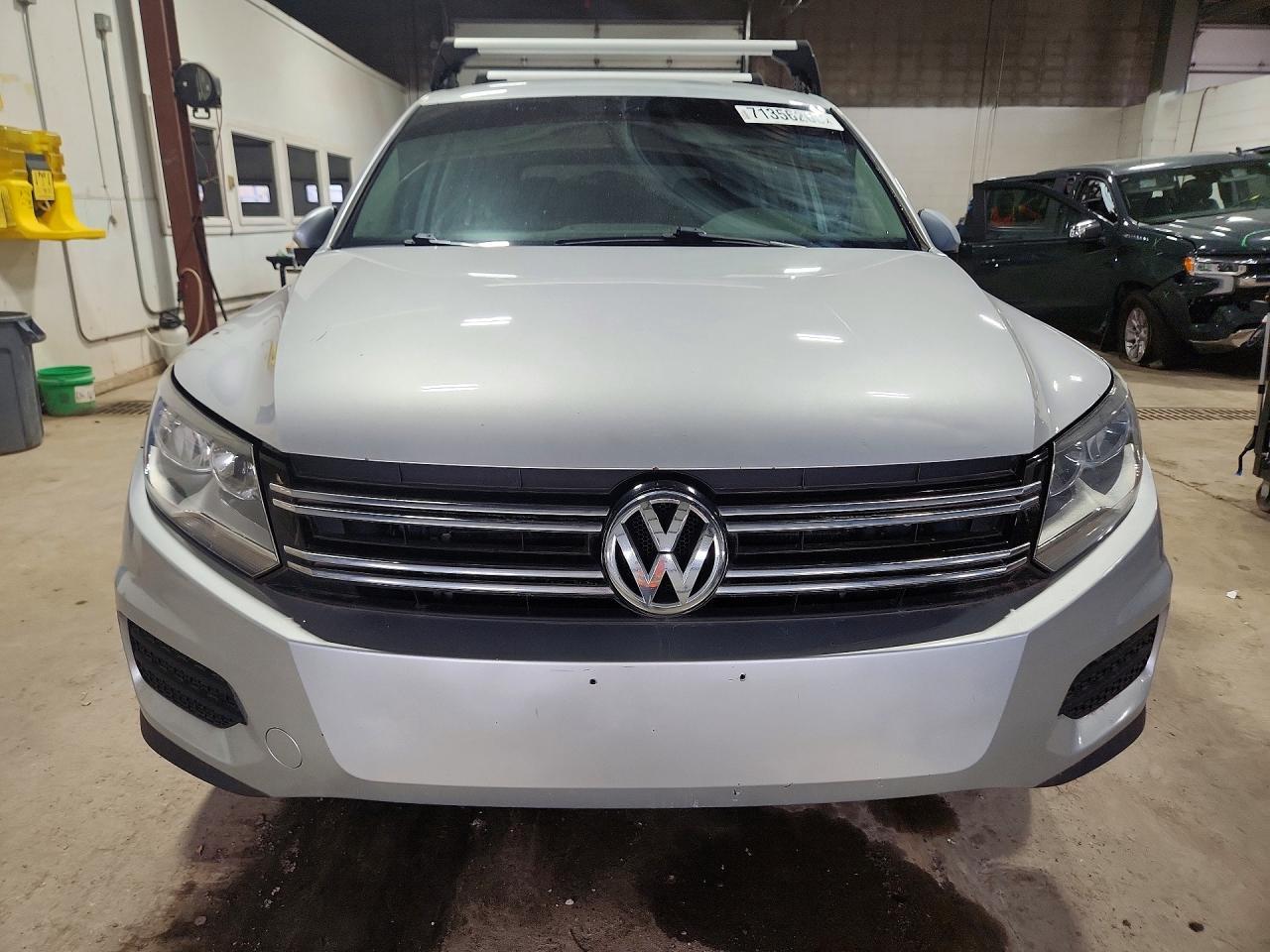 2014 Volkswagen Tiguan S - Image 5