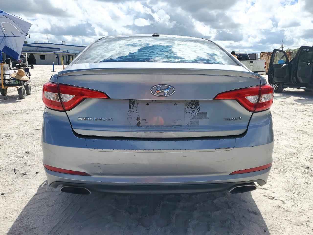 2016 Hyundai Sonata Sport - Image 6