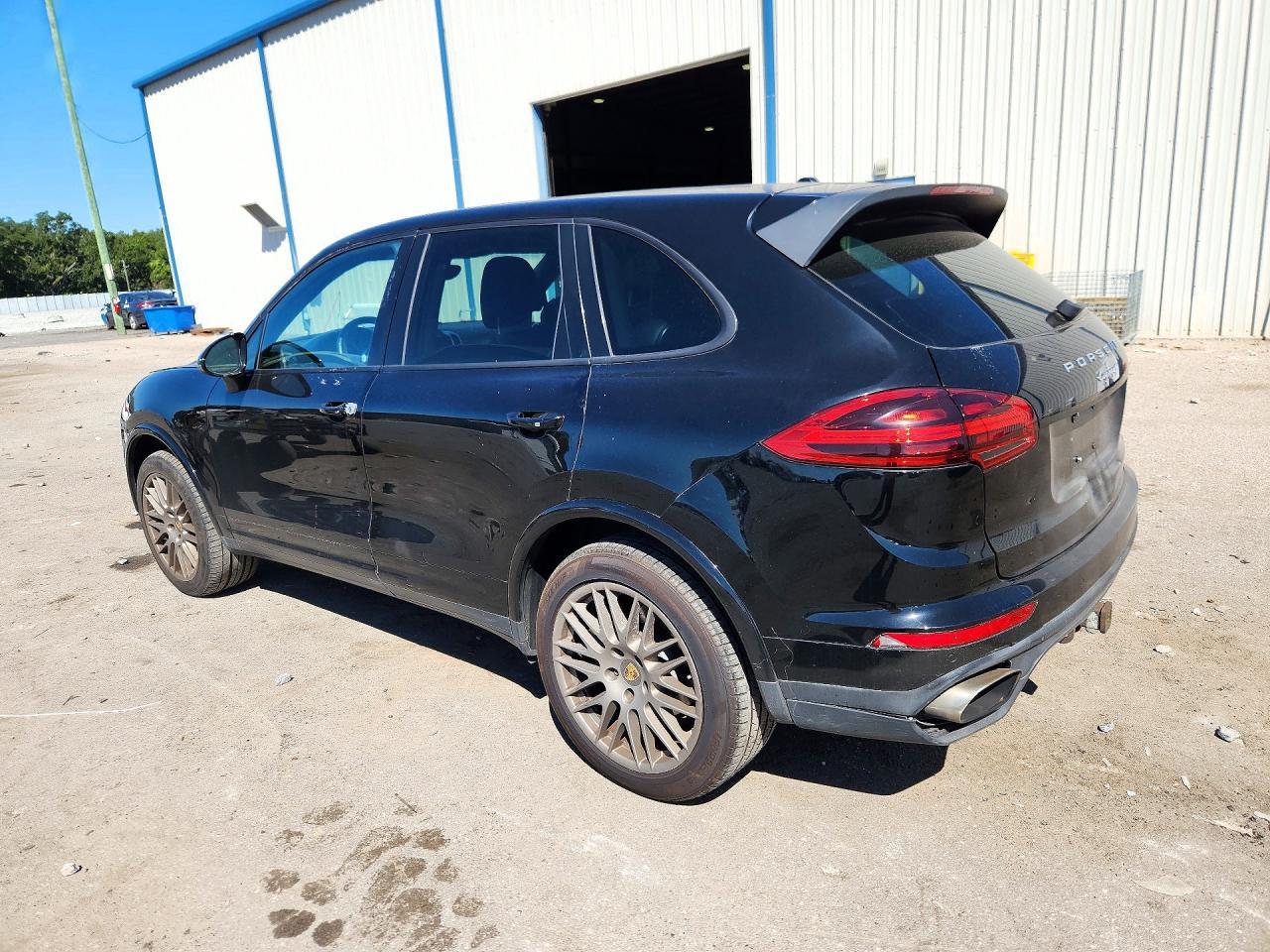 2017 Porsche Cayenne - Фото 2