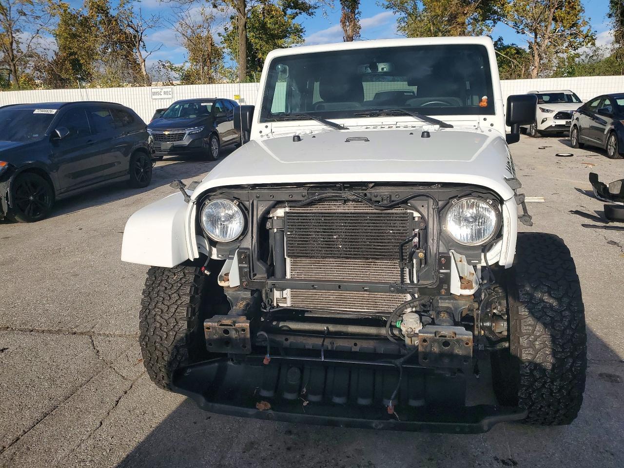 2017 Jeep Wrangler Unlimited Sahara - Image 5