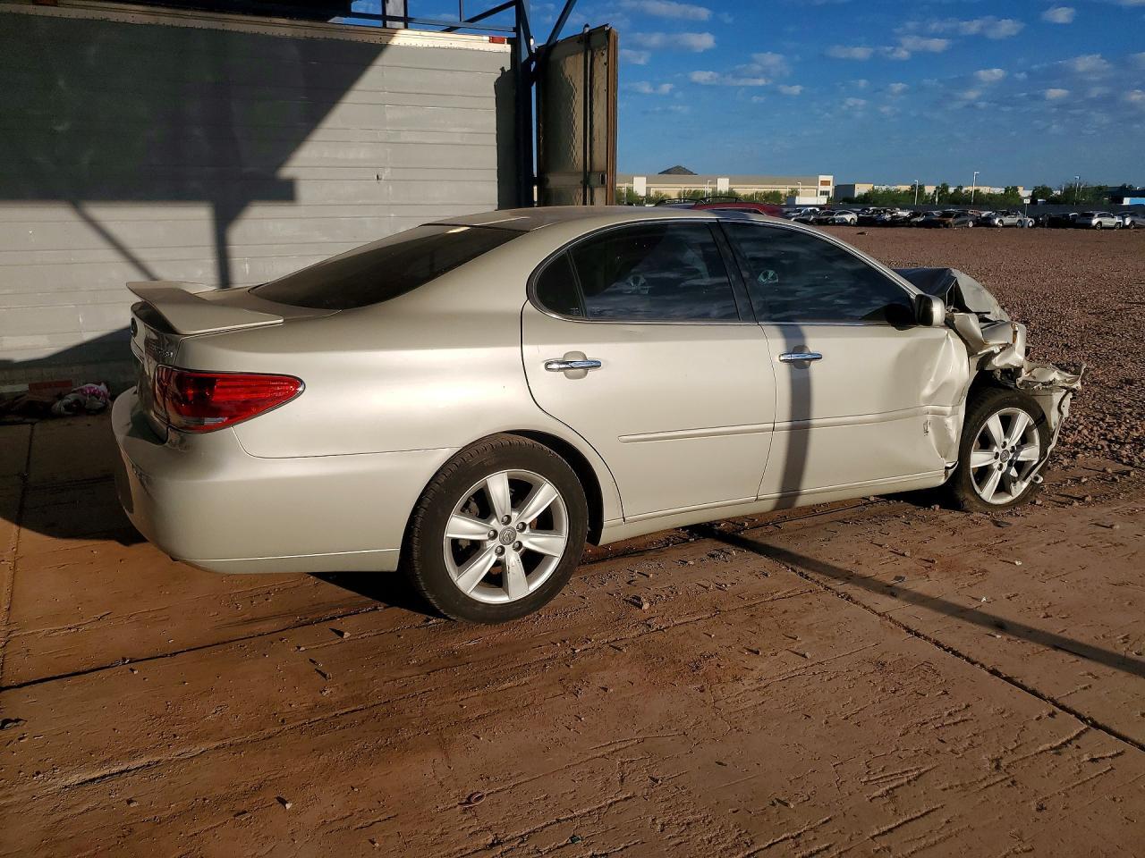 2005 Lexus Es - Image 3