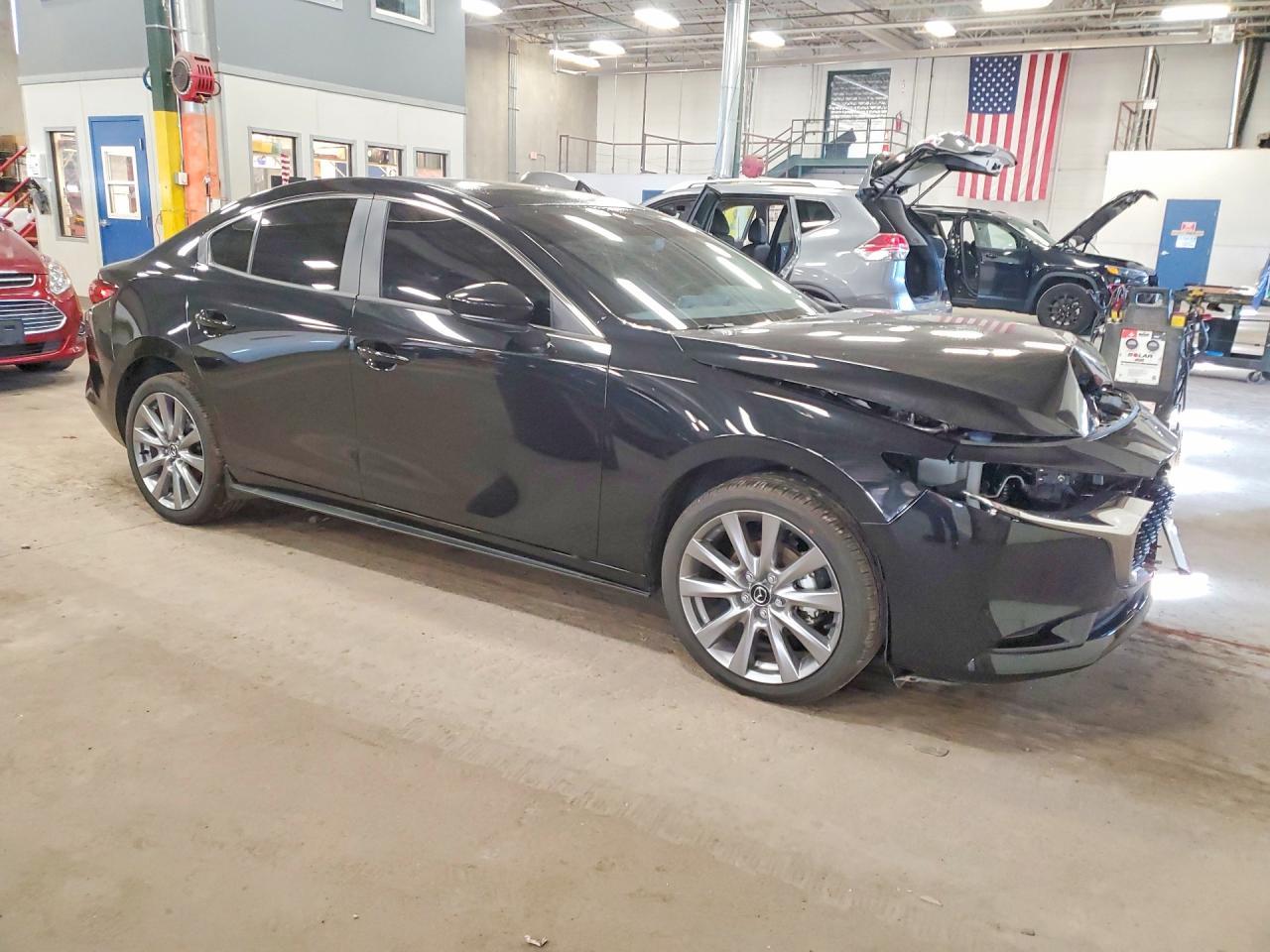 2026 Mazda 3 Preferred - Фото 4