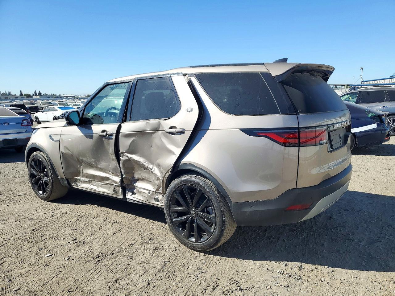 2026 Land Rover Discovery S - Фото 2